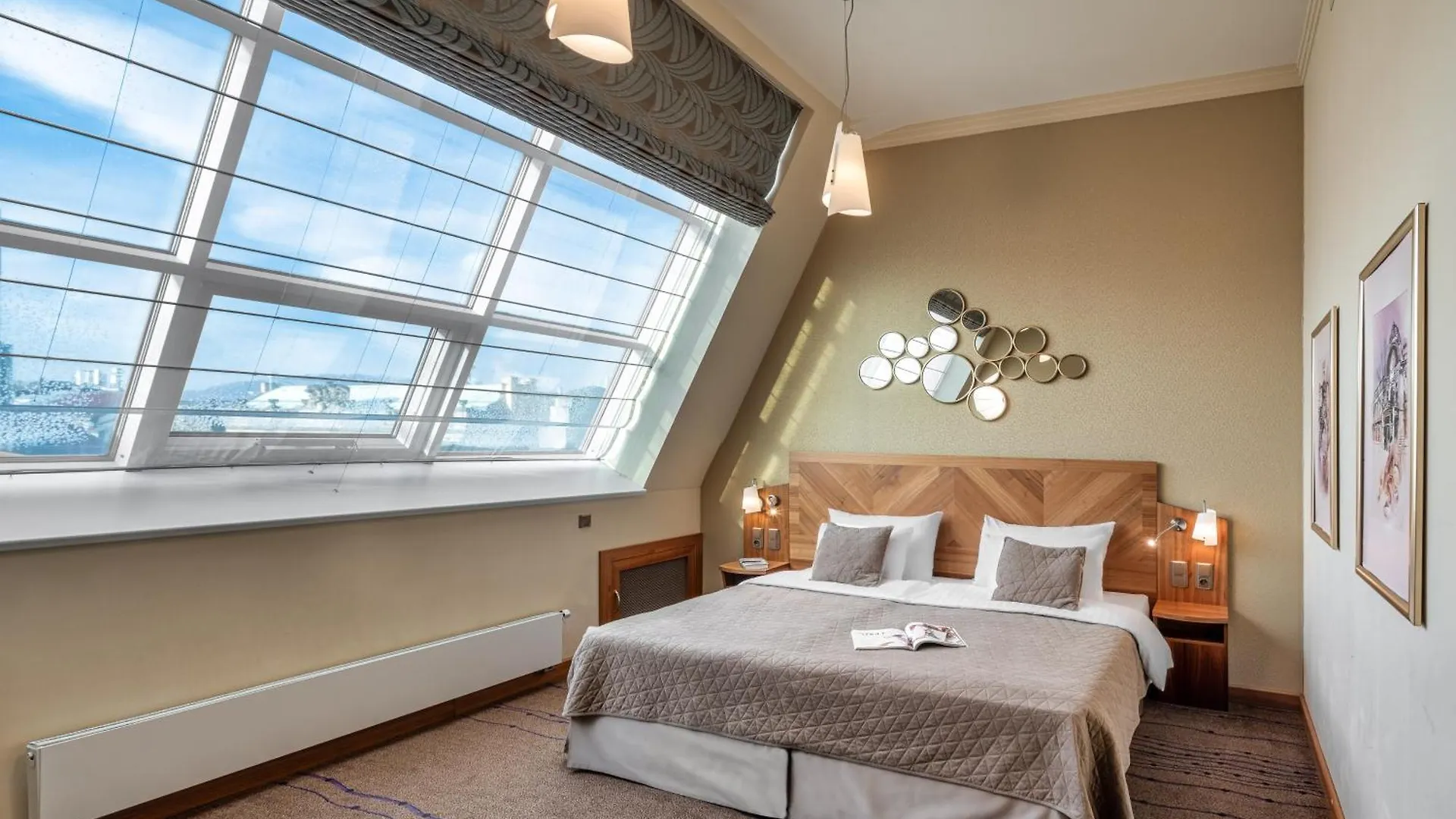 Hotel apartamentowy Crown Palace Apartments By Adrez Praga